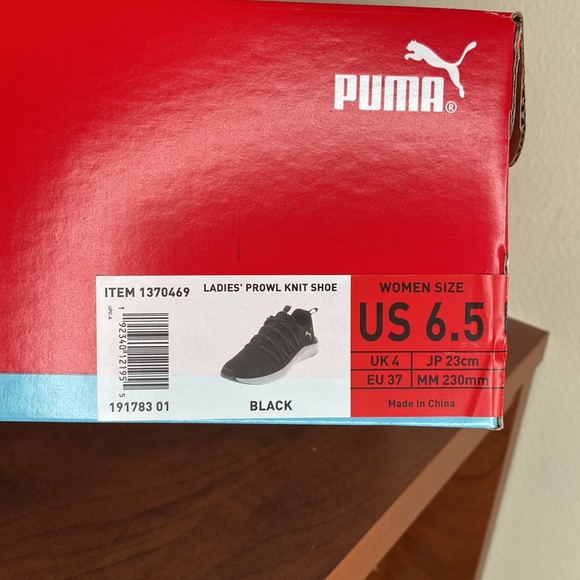 NWT Women’s Puma Prowl Knit Shoe Sneakers, black and white, size 6.5 - Picture 11 of 11